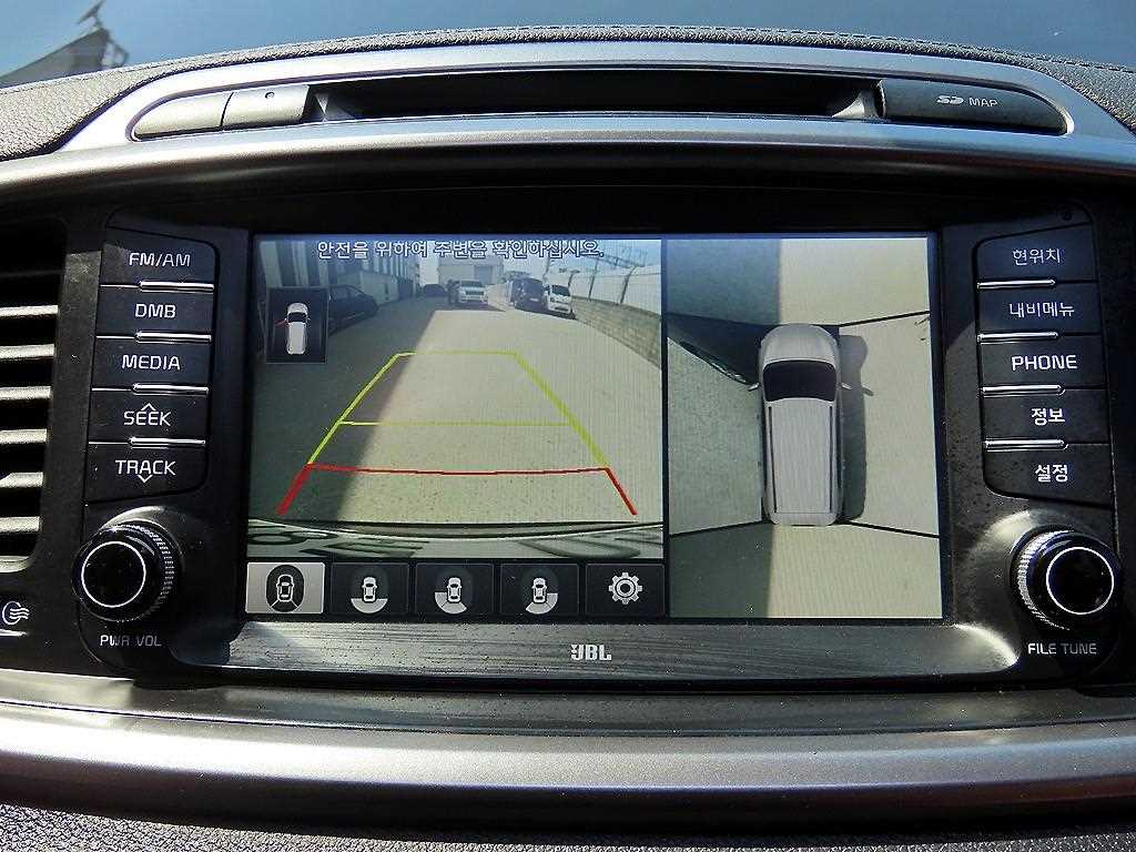 Kia Sorento — photo 13