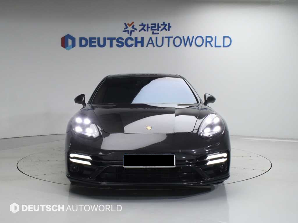 Porsche Panamera — photo 03