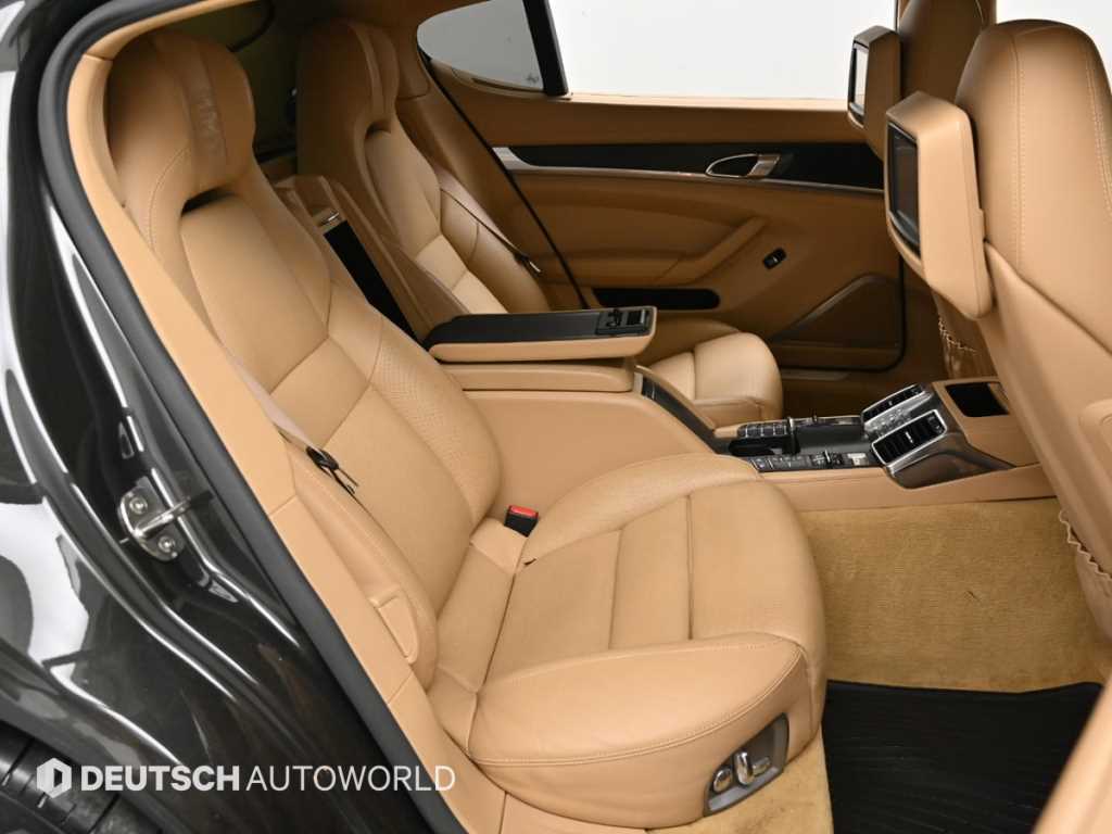Porsche Panamera — photo 12