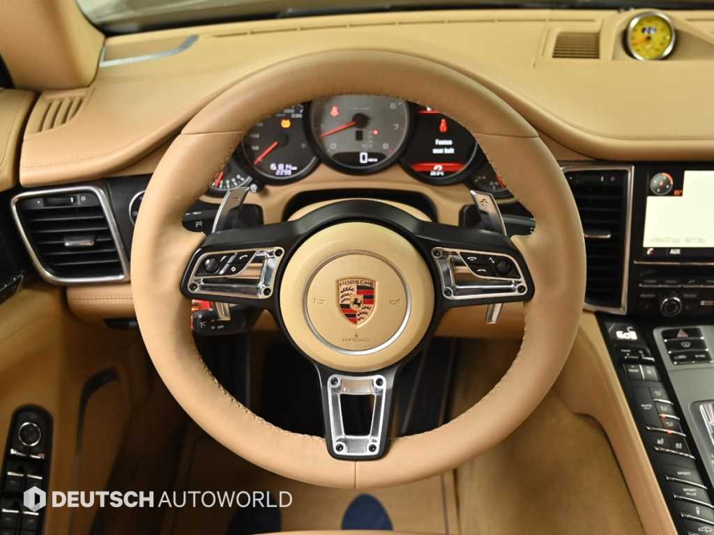 Porsche Panamera — photo 13