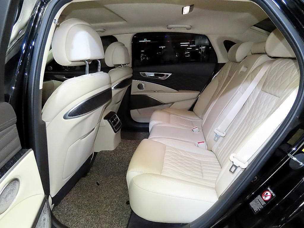 Kia K9 — photo 07