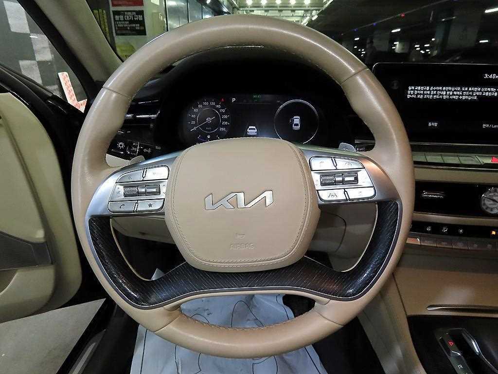 Kia K9 — photo 08