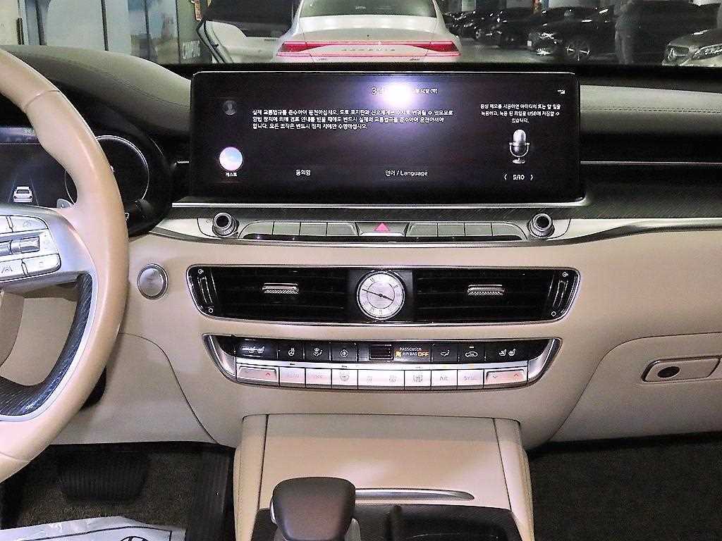Kia K9 — photo 11