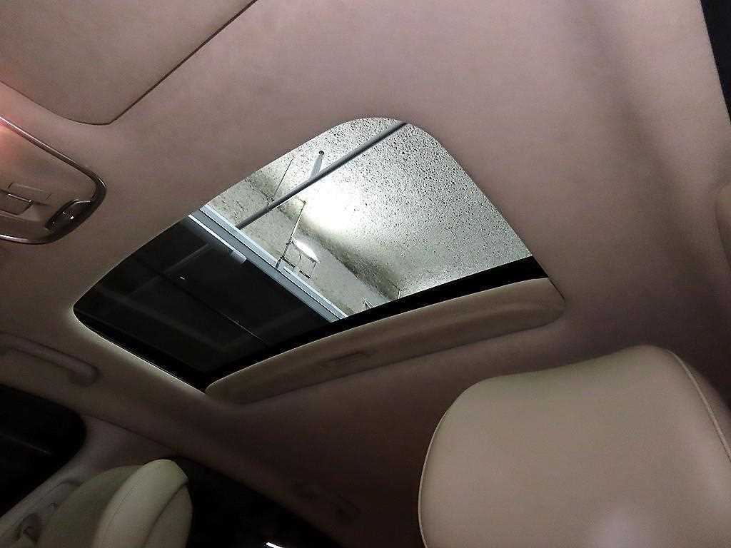 Kia K9 — photo 14
