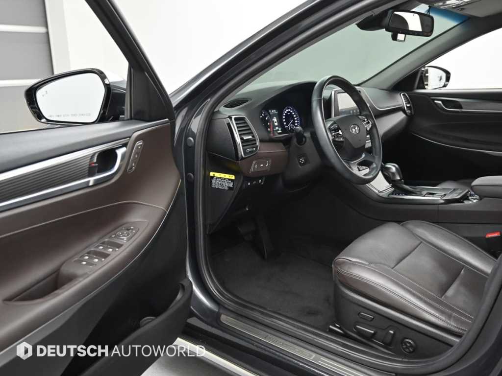 Hyundai Grandeur — photo 11