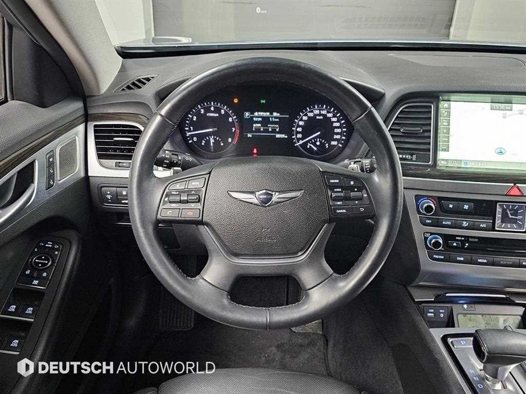 Genesis G80 — photo 13