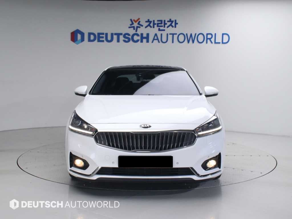 Kia K7 — photo 03