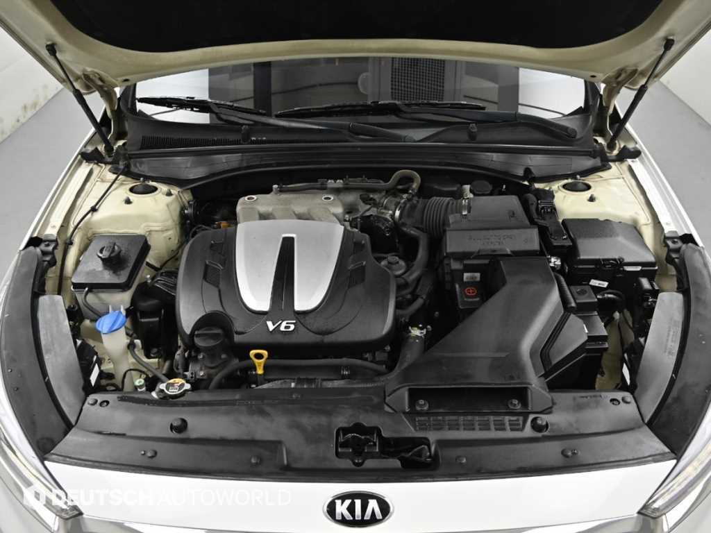 Kia K7 — photo 06