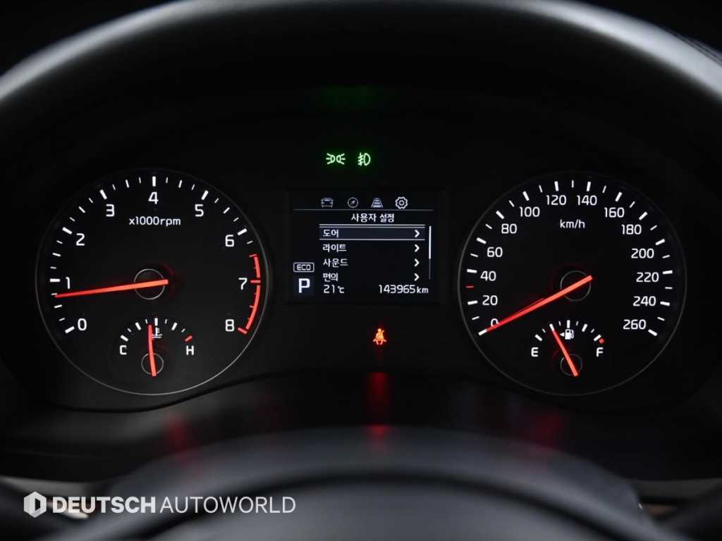 Kia K7 — photo 08