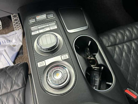 Genesis GV70 — photo 10