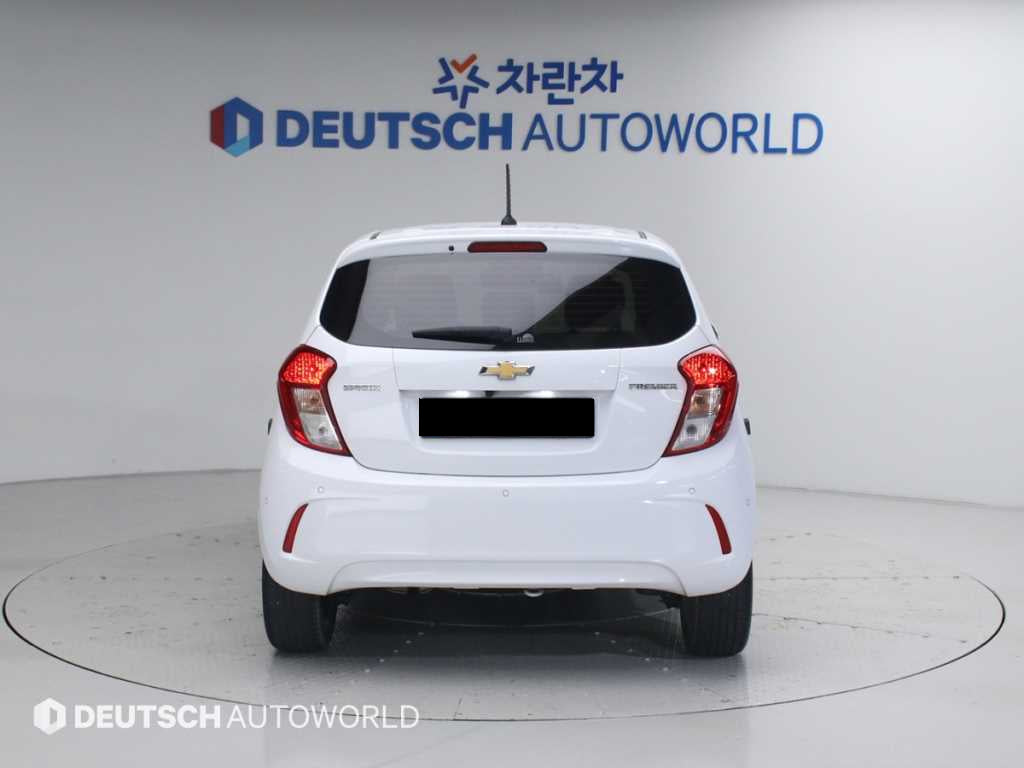 CHEVROLET Spark — photo 04