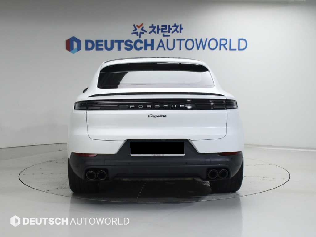 Porsche Cayenne — photo 04