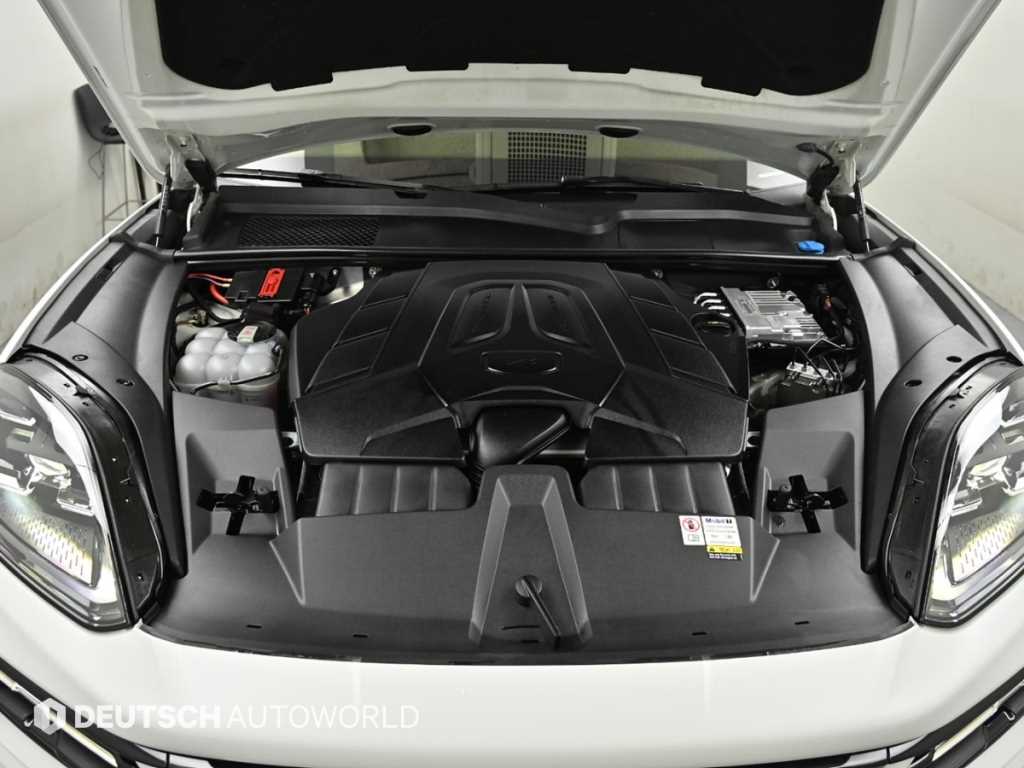 Porsche Cayenne — photo 06