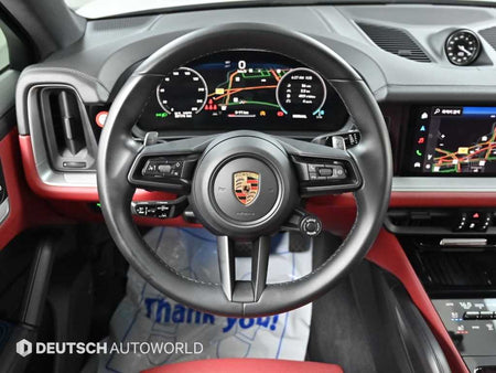 Porsche Cayenne — photo 13