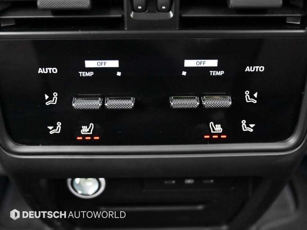 Porsche Cayenne — photo 16