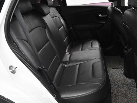 Kia Niro — photo 12