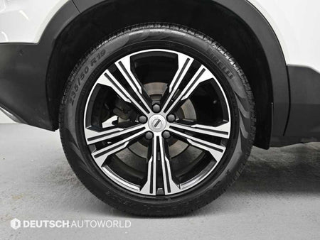 Volvo XC40 — photo 05