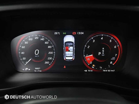 Volvo XC40 — photo 08