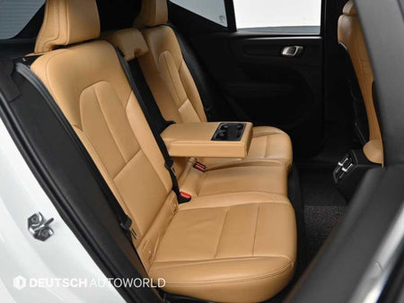 Volvo XC40 — photo 12