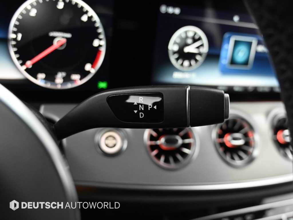 Mercedes-Benz CLS-Class — photo 09