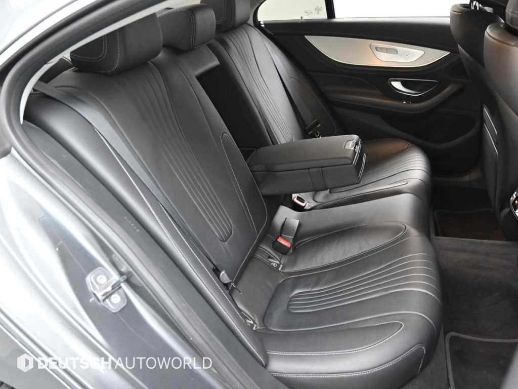 Mercedes-Benz CLS-Class — photo 12