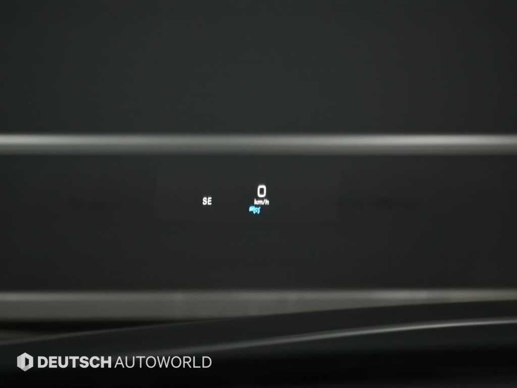 Mercedes-Benz CLS-Class — photo 17