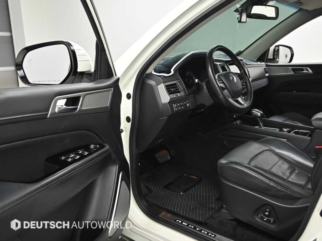 KGM Rexton — photo 11