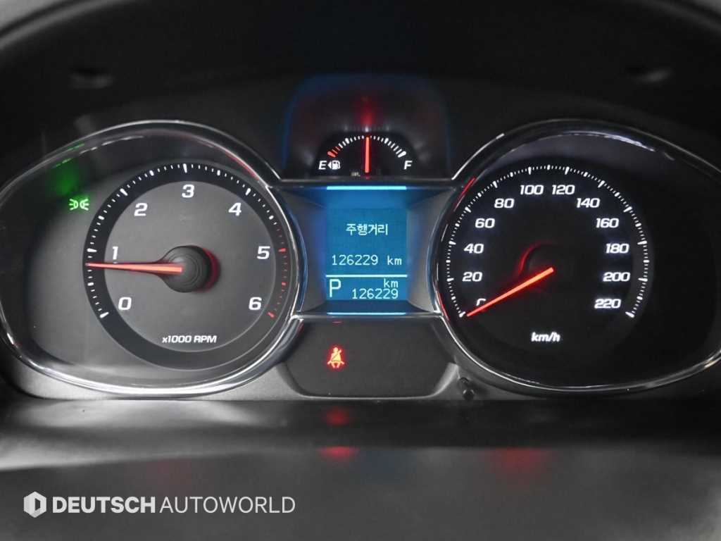 CHEVROLET Captiva — photo 08