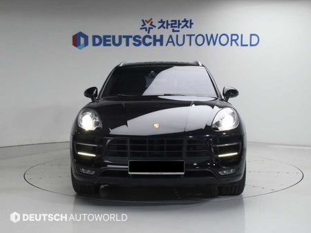Porsche Macan — photo 03