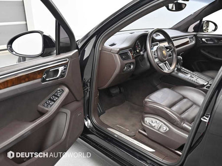Porsche Macan — photo 11