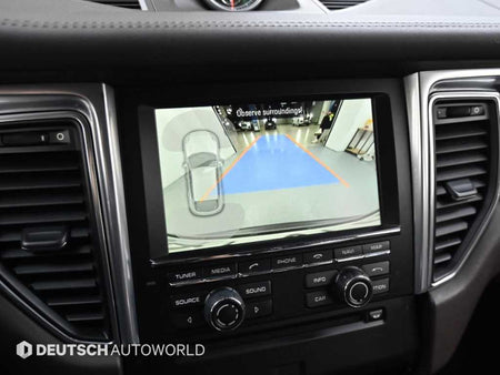 Porsche Macan — photo 15