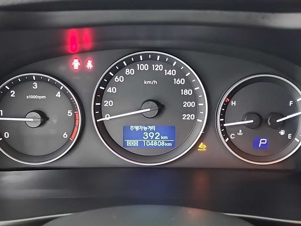 Hyundai Starex — photo 06