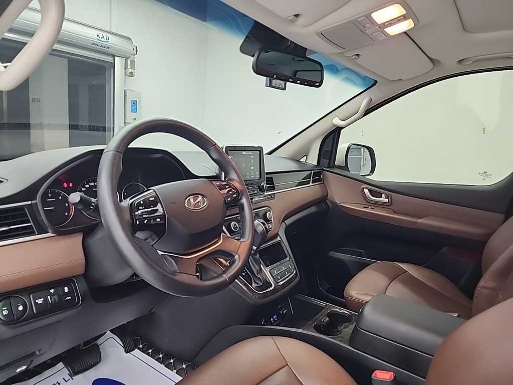 Hyundai Starex — photo 07