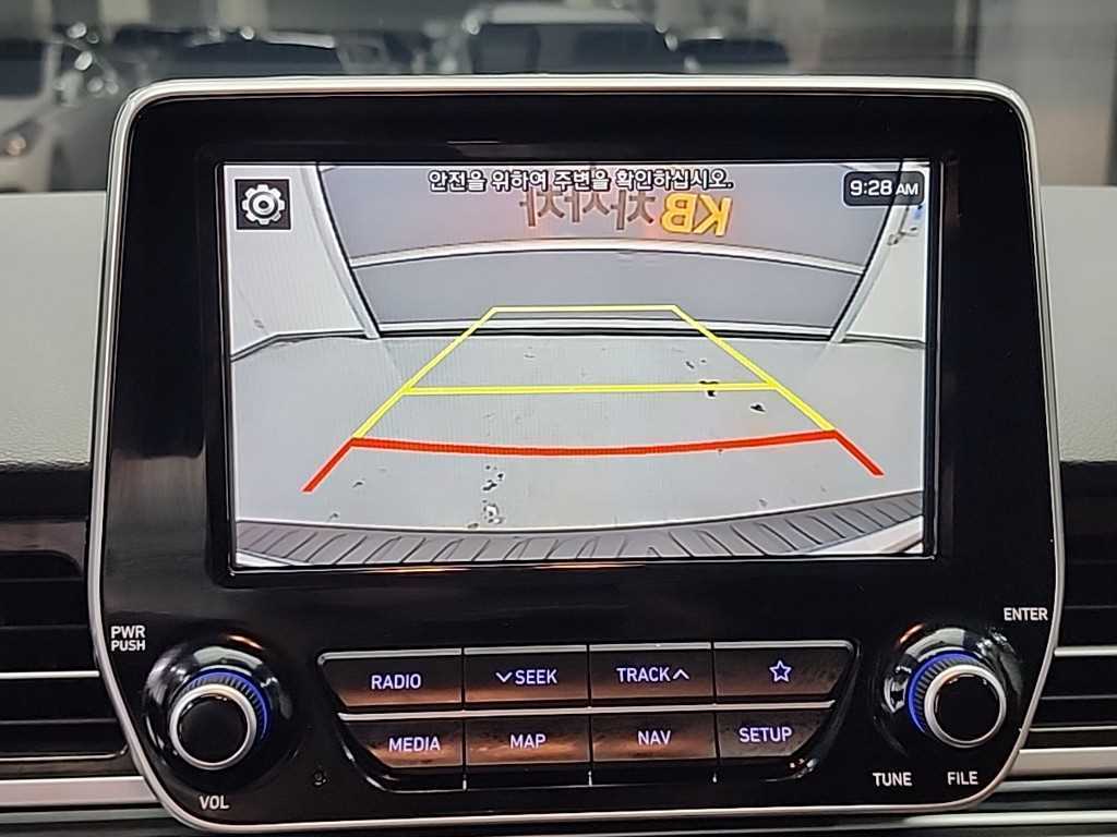 Hyundai Starex — photo 17