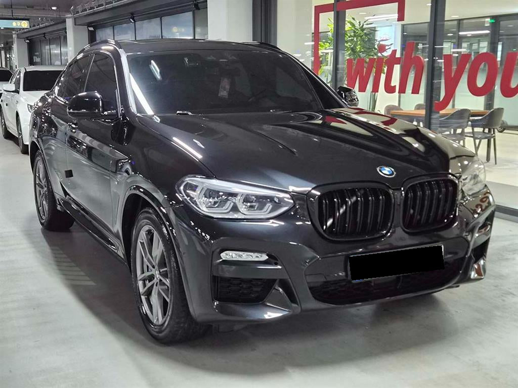 BMW X4 — photo 01