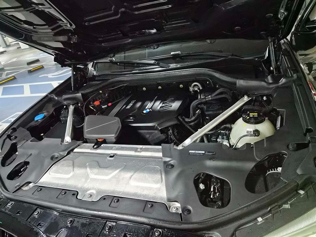 BMW X4 — photo 19
