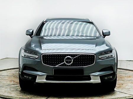 Volvo V90 — photo 01