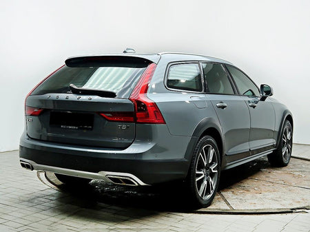 Volvo V90 — photo 04