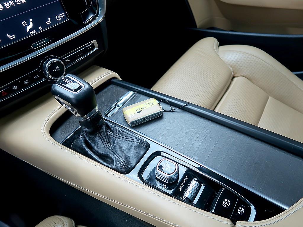 Volvo V90 — photo 10