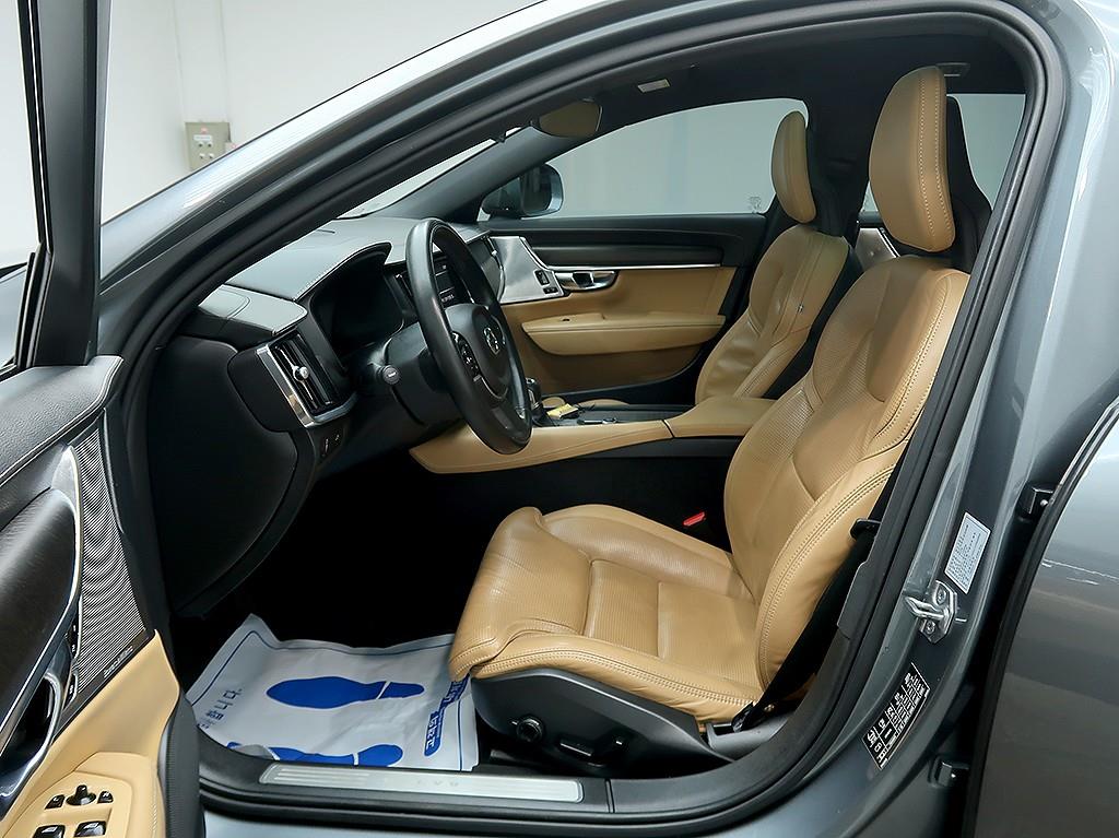 Volvo V90 — photo 11