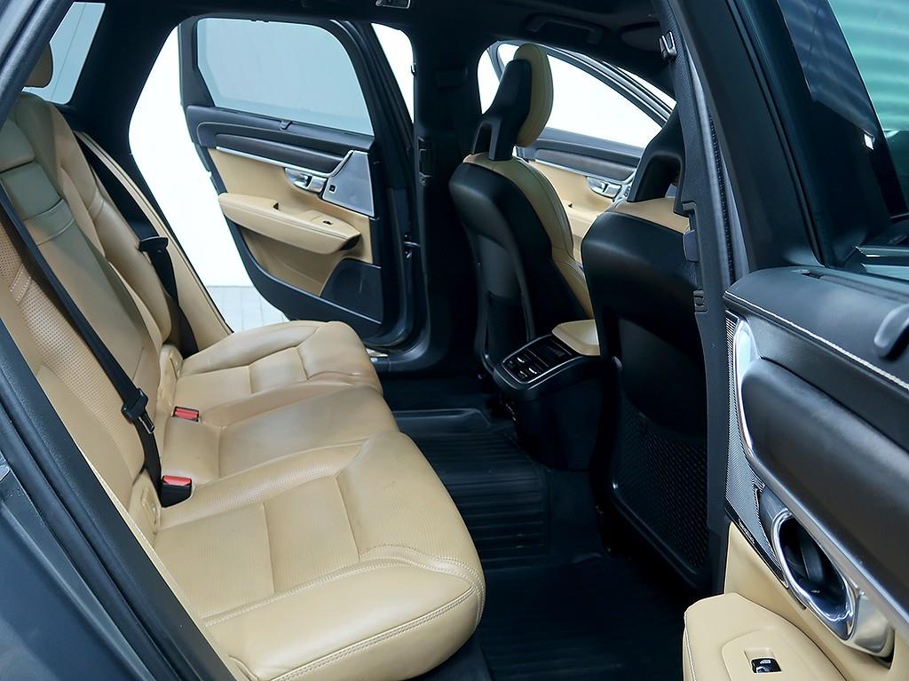Volvo V90 — photo 12