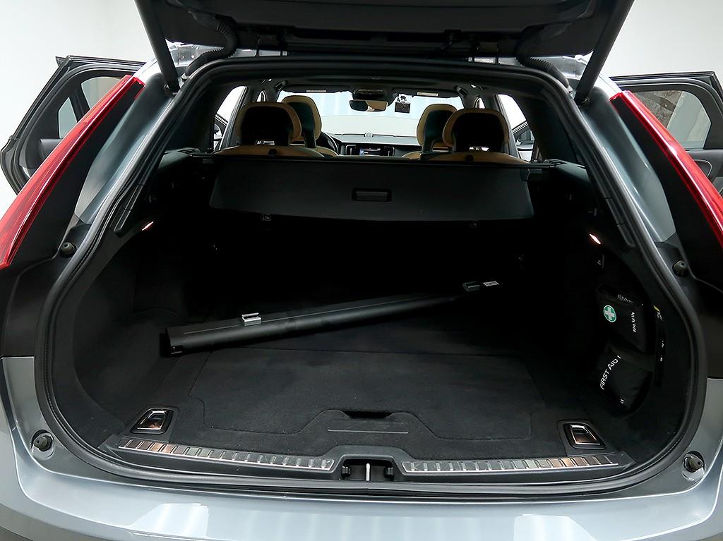 Volvo V90 — photo 16