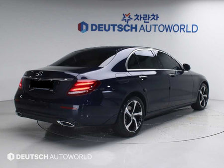 Mercedes-Benz E-Class — photo 02