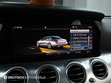 Mercedes-Benz E-Class — photo 17