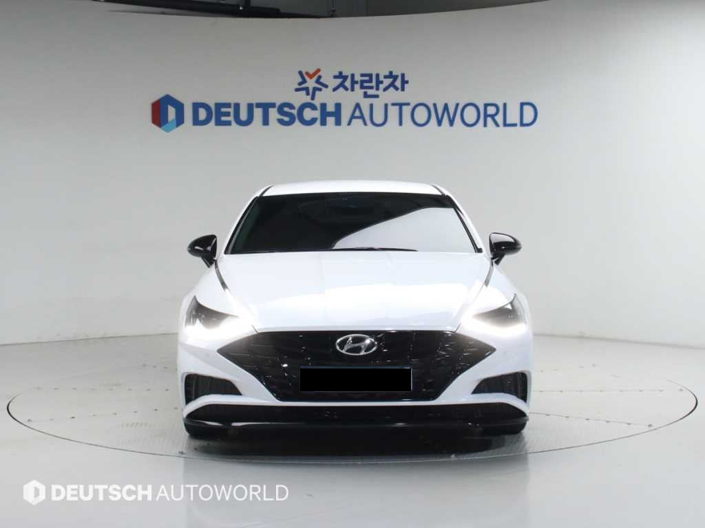 Hyundai Sonata — photo 03