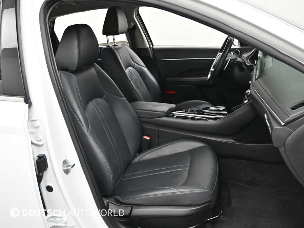 Hyundai Sonata — photo 10