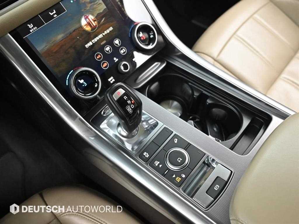 Land Rover Range Rover Sport — photo 10