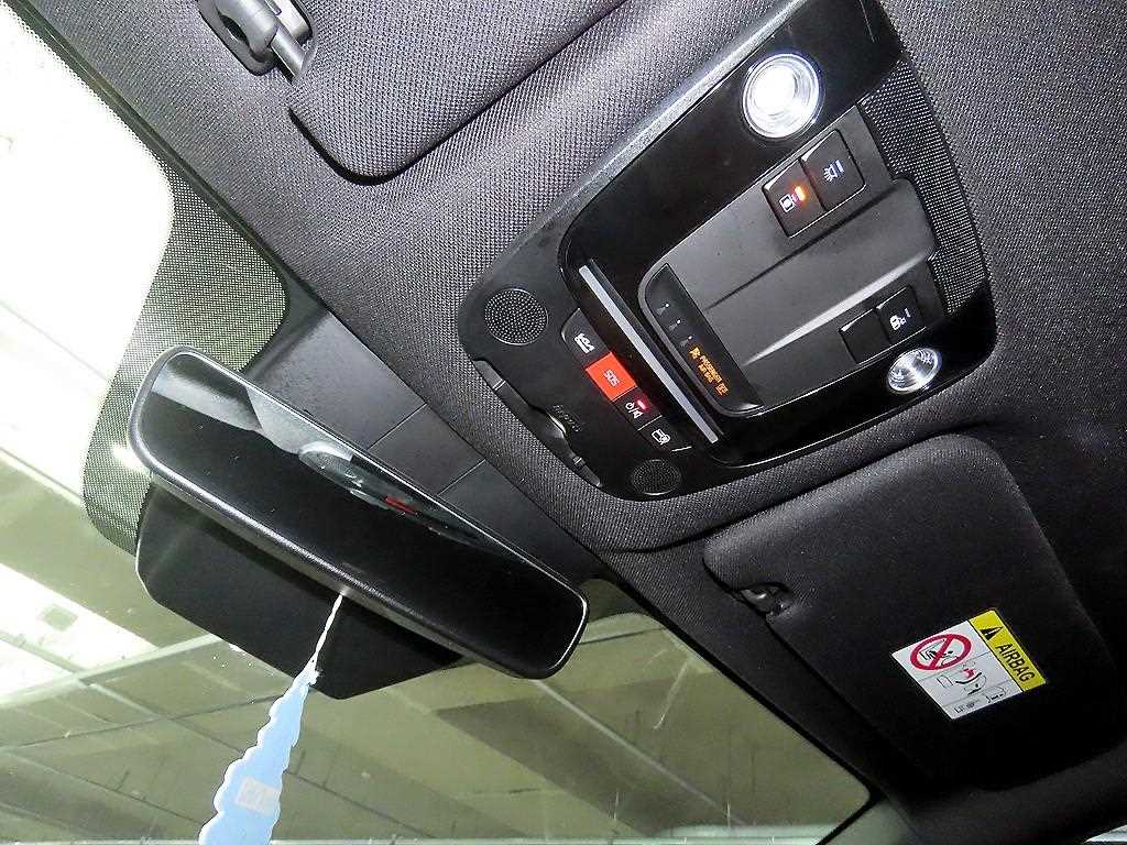 Kia Sorento — photo 14