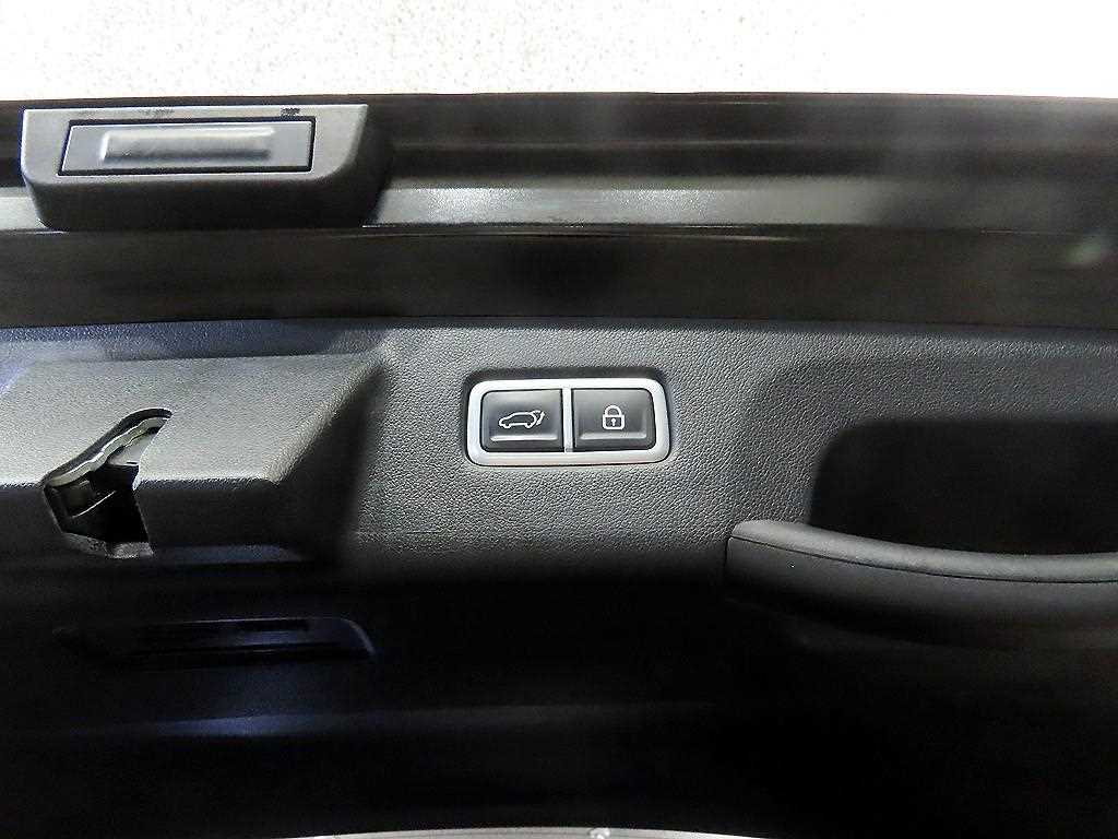 Kia Sorento — photo 15