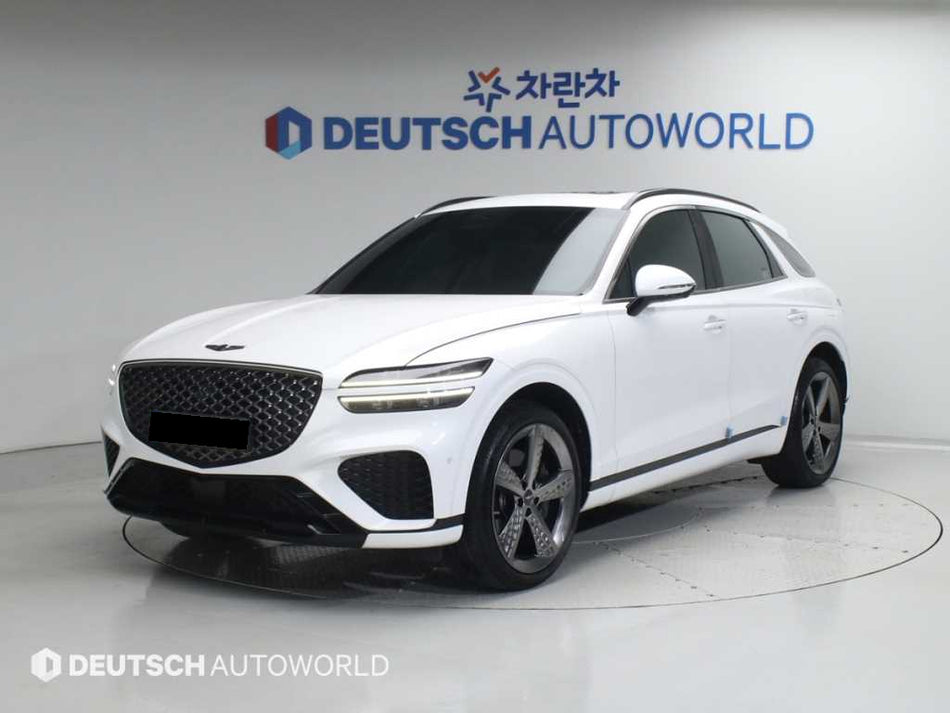 Genesis GV70 — photo 01